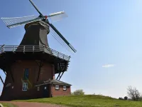 2 Bedroom Apartment in krummhã¶rn Hotels in Greetsiel