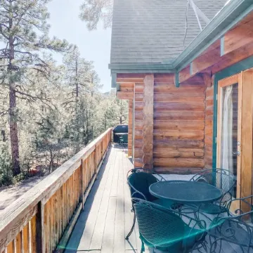 Stunning Views & Starry Skies Deck & BBQ