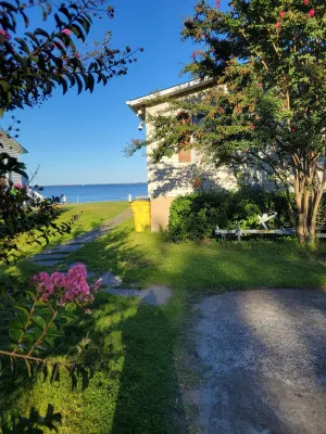 Annapolis Cozy Beachfront/Waterfront w/Chesapeake Bay Bridge view