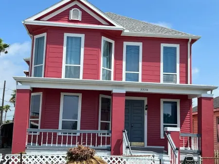 Cozy Retreat Fun In The Sun Hideaway Endless Charm Отели рядом с достопримечательностью «Port Of Galveston»