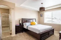 Cozy hideaway in Spruce: 4BR Retreat close to DIA Hotels near Walmart Supercenter