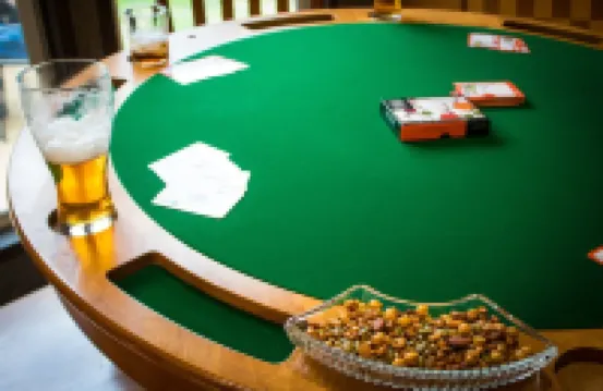 Lake Texoma wooded retreat near Marina Del Rey