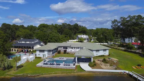 Luxury Lakefront Retreat Private Dock & Stunning Views! Hotels in Lake Murray of Richland