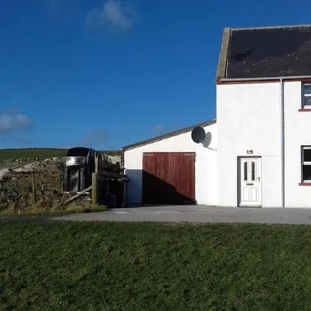 Cozy Cottage In Picturesque Scotland