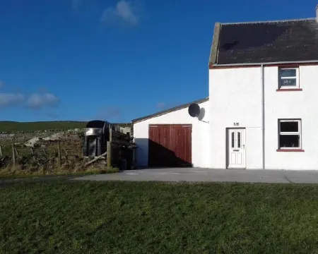 Cozy Cottage In Picturesque Scotland Hotels in Islay