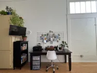 Gorgeous loft in historic building near HPU, restaurants, shops. Hotels in Brownwood