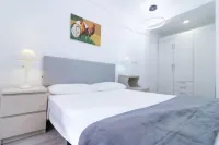 Apartment in the historic center of Zaragoza | FREE PARKING | check in 24 h. Hotels in 