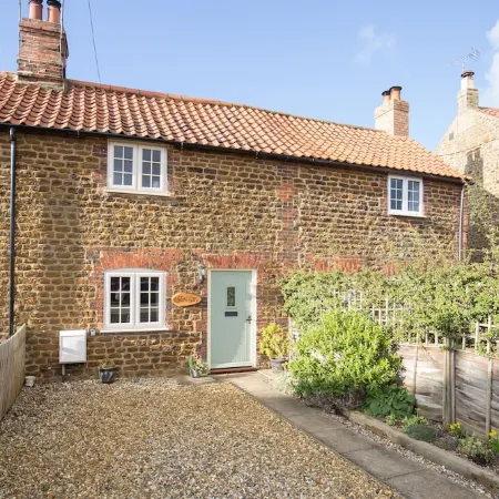 Charming cottage on North Norfolk coast