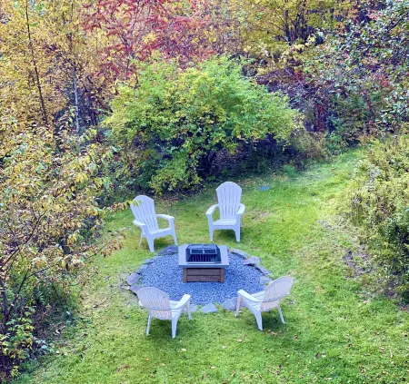 Cozy Country Cottage