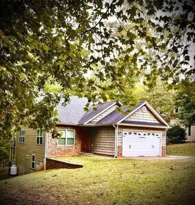 Spacious Lakehouse Lake Hartwell