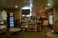 Quiet Luxury Juniper Springs Lodge Ski In/Out #230 sleeps 6 A/C