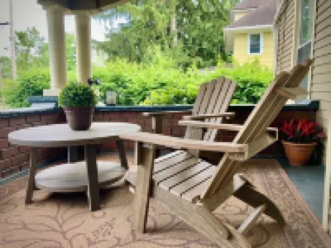 The Reunion and Getaway House! Lovely home where everyone gets their own space! Hoteles en Wooster