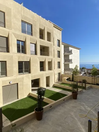 Magnificent T3 Calvi, new, facing Citadel & sea, town center (2B050-000473-25) Отели в г. Кальви