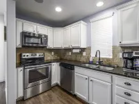 2 Story Townhome Within 30 Minutes of Everything Hoteles en Midvale