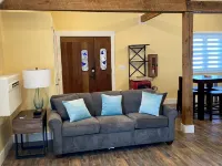 Ellie's Loft brand new downtown Nashville, IN! Hotels in Nashville