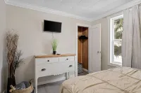 Fully renovated cozy home in the heart of Salmon! No cleaning fees!