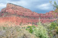 This loft style home is a perfect romantic getaway! Near to shopping and hiking! - romantique