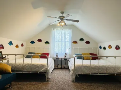 Cozy Coastal Cottage at Bethany will be your yearly tradition! Hotel di 