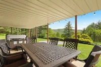 "A Frame Haven" - w/ Hot Tub and NC Mountain Views by the New River