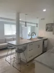 Beautiful Modern Grand Haven Getaway across from the Beach!