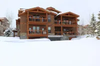 Luxury Ski Condo Close to Deer Valley Express Gondola!