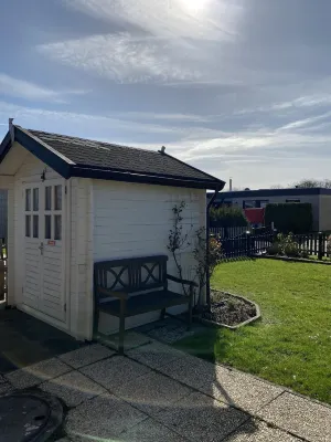 Holiday Home Zum Friesentraum Hotels in Tossens