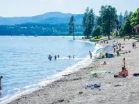 BeeCozy Cottage-Near Silverwood & Lakes! 3 bedroom & 2 baths! Hotels in Rathdrum