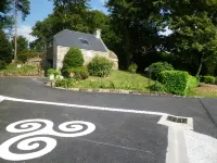 The "House of the Horses": modern accommodation in an old farmhouse with character. Hotels in Plumeliau-Bieuzy