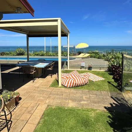 Glenelg Beach House With Private Beachfront Pool