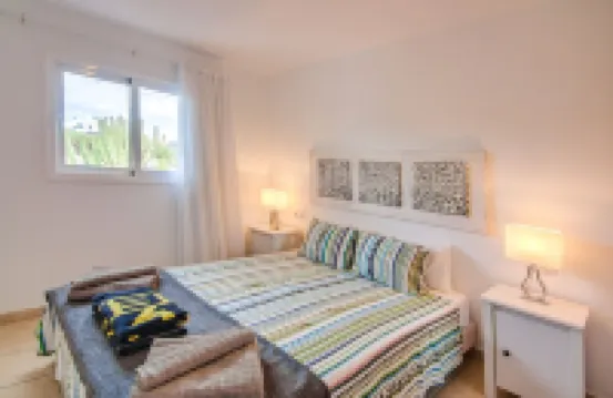 A3, in a Small Complex with Communal Pool 100m from the Sea