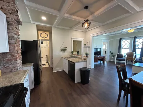 Unit 1 - Copper - Pinal Creek East - private yard - wifi - central location