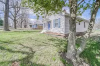 Cozy Cottage on Historic Route 66, Minutes Away from Wineries & Restaurants.