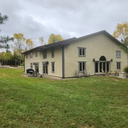 Cozy lodge with indoor pool, hot tub, loft and more! Great for a close getaway!