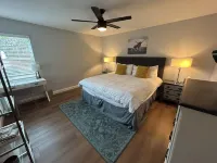 High-end Creek Retreat Hotel in zona Università del Texas a Dallas