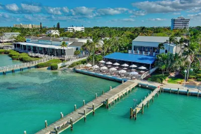 Lucky Landing's Hotels near Walmart Supercenter