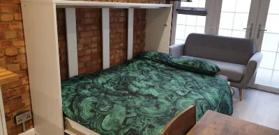 Tiny home whole flat beach cabin Hotel di 