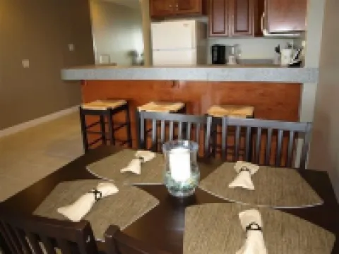 GULF FRONT - GREAT VIEWS - Direct Walk Out, Only Steps to Beach