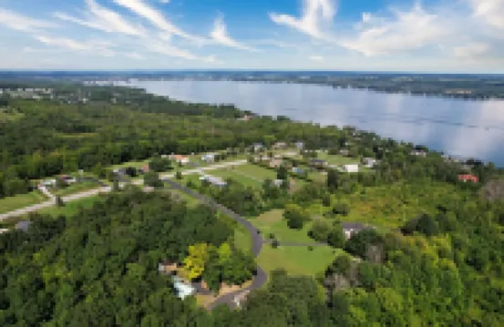 Whole House, Scenic Post and Beam Home Overlooking Canandaigua Lake! Sleeps 10