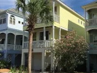 Oceanview Home @ Cabana Club with 6 Seat Golf Cart and Club Cards - Wifi