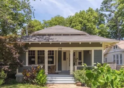 Midtown Central Gardens Bungalow
