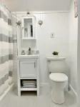 Cozy Cape Cottage