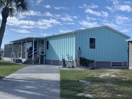 Waterfront Corner Lot-Heated Pool