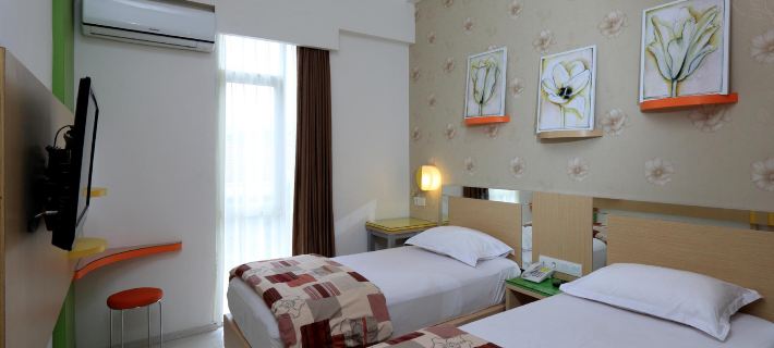 Hotel Dewarna Sutoyo Malang Hotels in Klojen