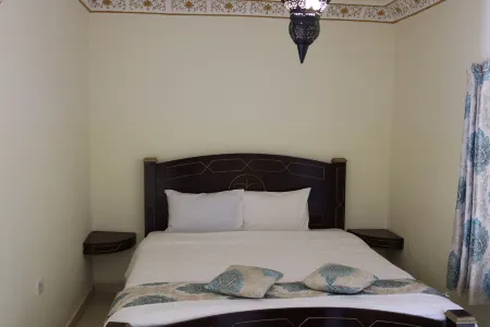 Golden Palm Oasis Desert Camp Отели в г. Wahiba Sands