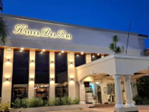 โรงแรมเดลรีโอ โรงแรมในอิโลอิโล