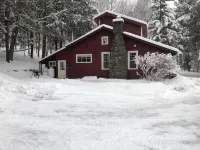 Cozy Adirondack Escape