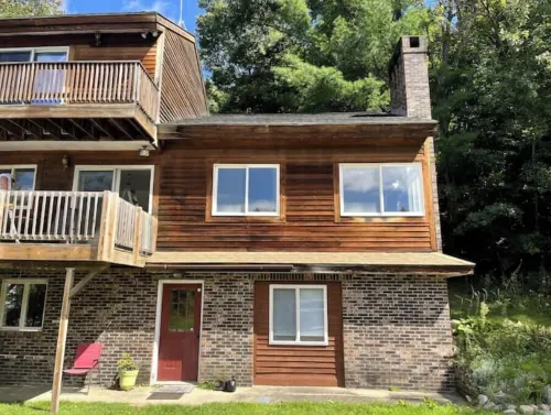 Green Mountain Access: Hotels in Mendon