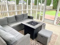 Bright centrally located 3 bed/2 bath with fenced private yard