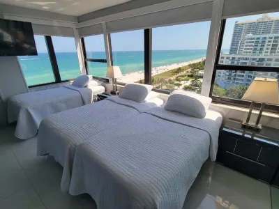 Magnificent Modern Direct Oceanfront 3 Bedroom - 1401