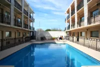 Hotel El Camino Inn & Suites